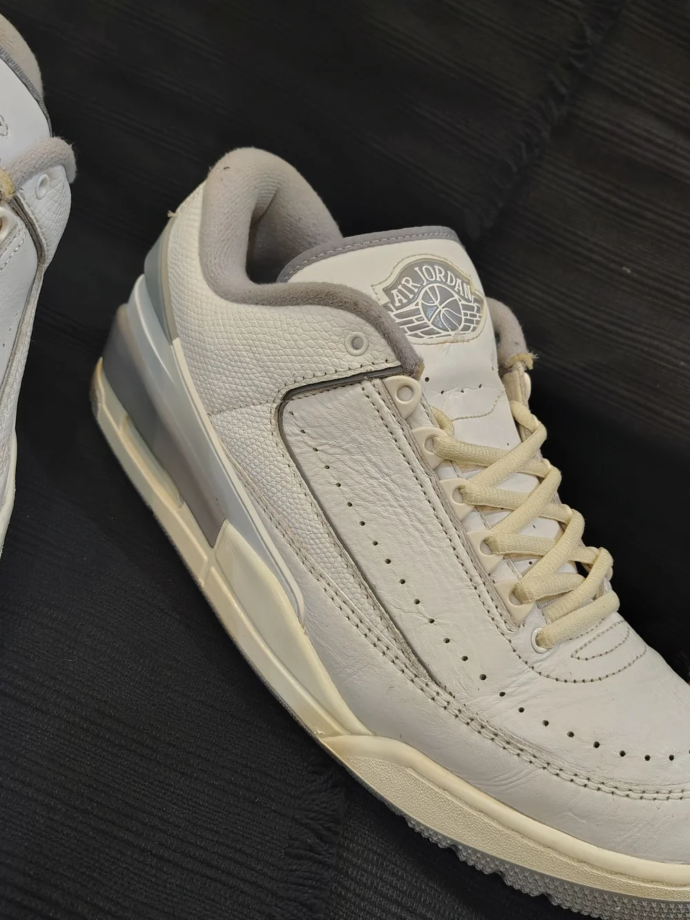 Jordan 2/3 White Cement Grey sneakers